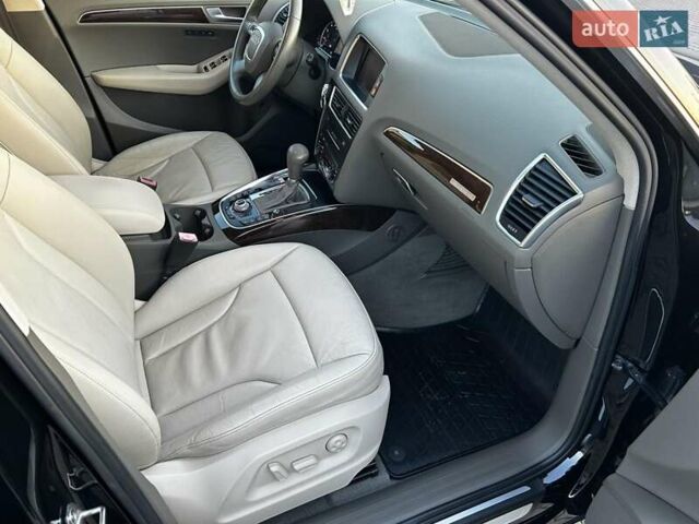 Чорний Ауді Ку 5, об'ємом двигуна 2 л та пробігом 136 тис. км за 12300 $, фото 45 на Automoto.ua