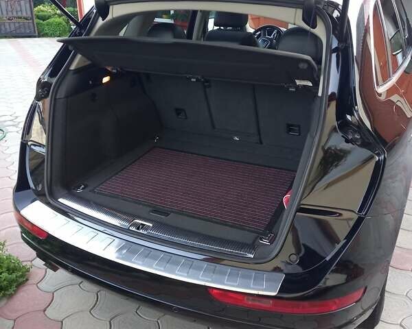 Черный Ауди Ку 5, объемом двигателя 2 л и пробегом 237 тыс. км за 12500 $, фото 3 на Automoto.ua