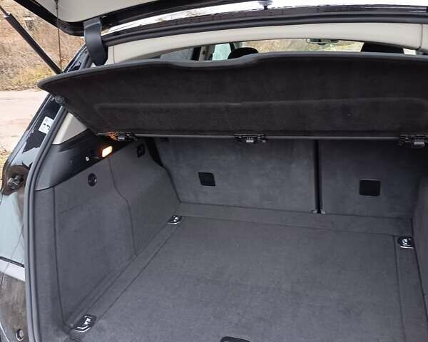 Черный Ауди Ку 5, объемом двигателя 1.98 л и пробегом 191 тыс. км за 13999 $, фото 21 на Automoto.ua