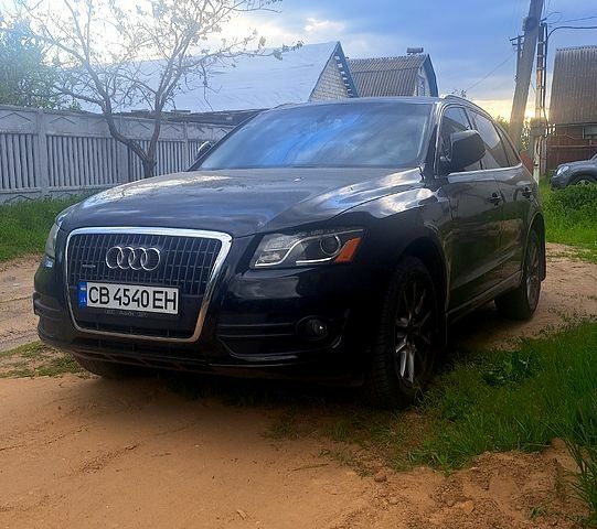 Чорний Ауді Ку 5, об'ємом двигуна 2 л та пробігом 236 тис. км за 11000 $, фото 3 на Automoto.ua