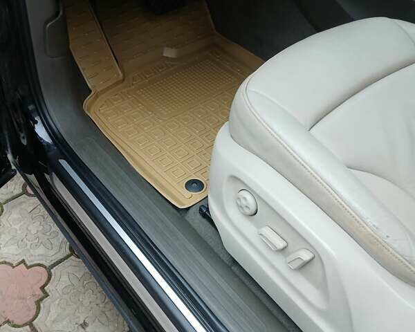 Чорний Ауді Ку 5, об'ємом двигуна 2 л та пробігом 160 тис. км за 12000 $, фото 9 на Automoto.ua