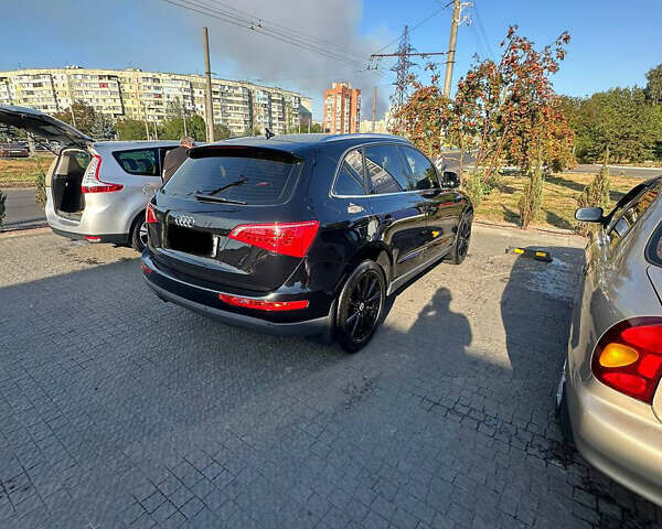 Черный Ауди Ку 5, объемом двигателя 2 л и пробегом 256 тыс. км за 18000 $, фото 1 на Automoto.ua