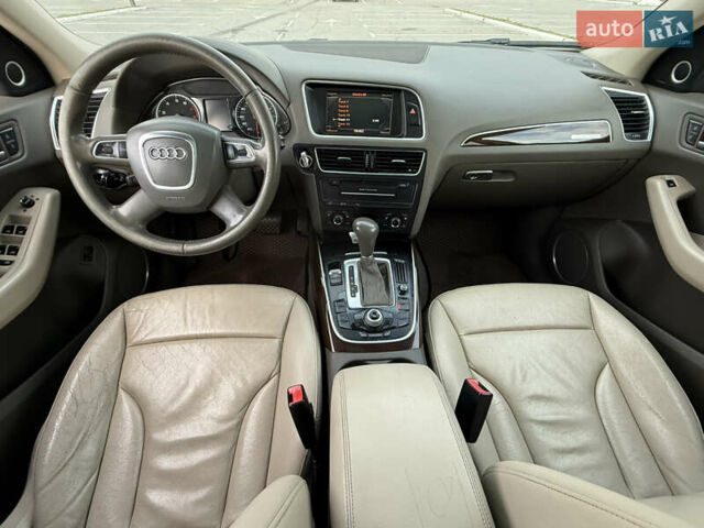 Черный Ауди Ку 5, объемом двигателя 1.98 л и пробегом 233 тыс. км за 9900 $, фото 22 на Automoto.ua