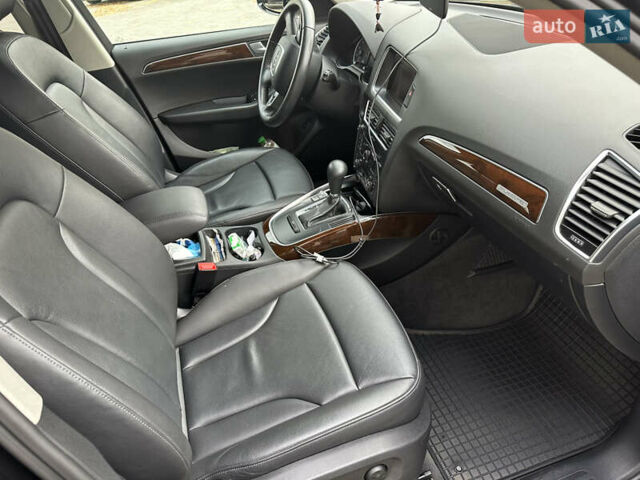 Черный Ауди Ку 5, объемом двигателя 2 л и пробегом 62 тыс. км за 15500 $, фото 20 на Automoto.ua