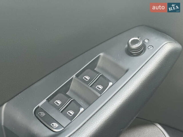 Черный Ауди Ку 5, объемом двигателя 2 л и пробегом 62 тыс. км за 15500 $, фото 16 на Automoto.ua