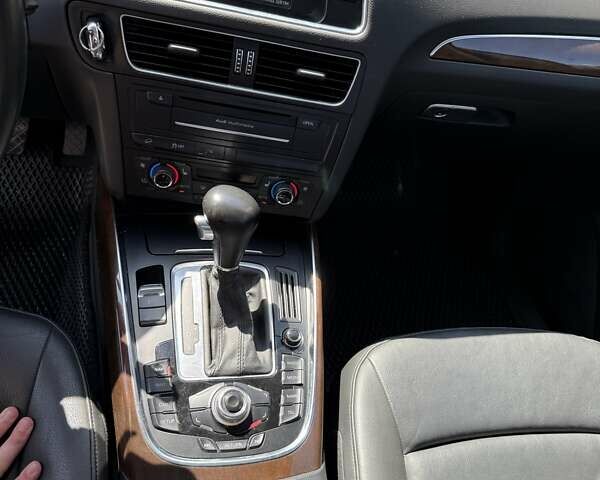 Черный Ауди Ку 5, объемом двигателя 1.98 л и пробегом 176 тыс. км за 12300 $, фото 18 на Automoto.ua