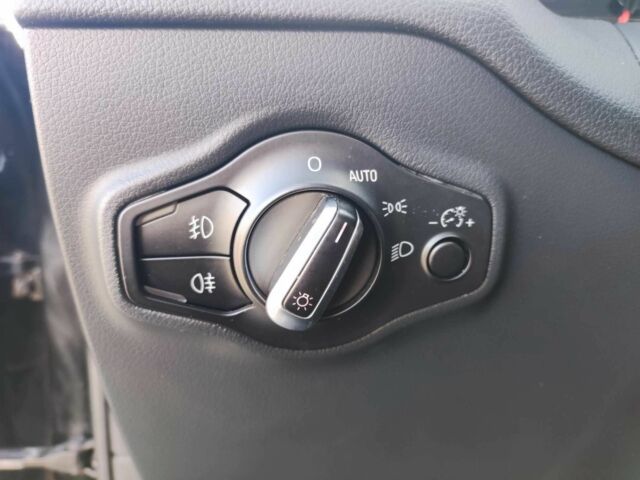 Чорний Ауді Ку 5, об'ємом двигуна 2 л та пробігом 240 тис. км за 12900 $, фото 19 на Automoto.ua