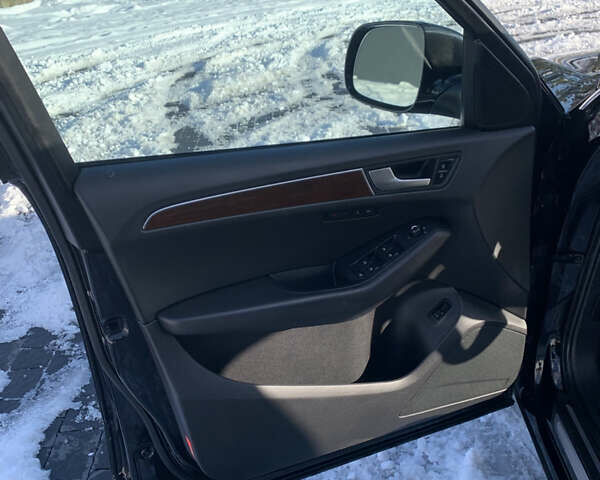 Черный Ауди Ку 5, объемом двигателя 1.98 л и пробегом 160 тыс. км за 11600 $, фото 16 на Automoto.ua