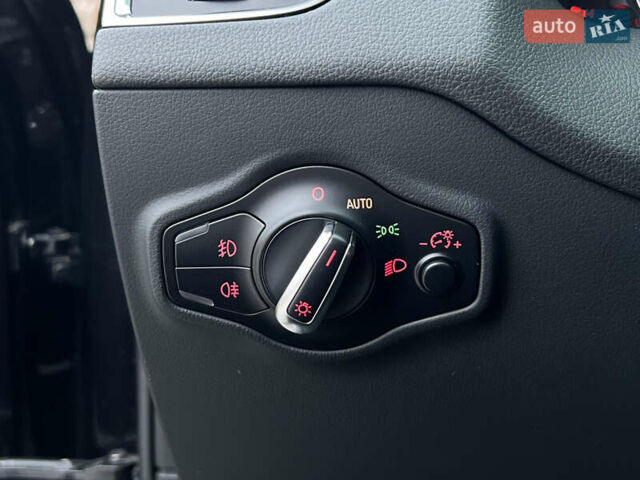 Черный Ауди Ку 5, объемом двигателя 1.98 л и пробегом 172 тыс. км за 12500 $, фото 47 на Automoto.ua