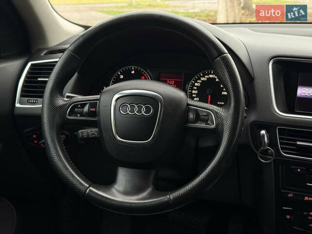 Черный Ауди Ку 5, объемом двигателя 2 л и пробегом 265 тыс. км за 15500 $, фото 29 на Automoto.ua