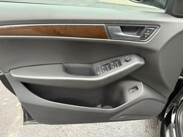 Черный Ауди Ку 5, объемом двигателя 2 л и пробегом 269 тыс. км за 17699 $, фото 15 на Automoto.ua