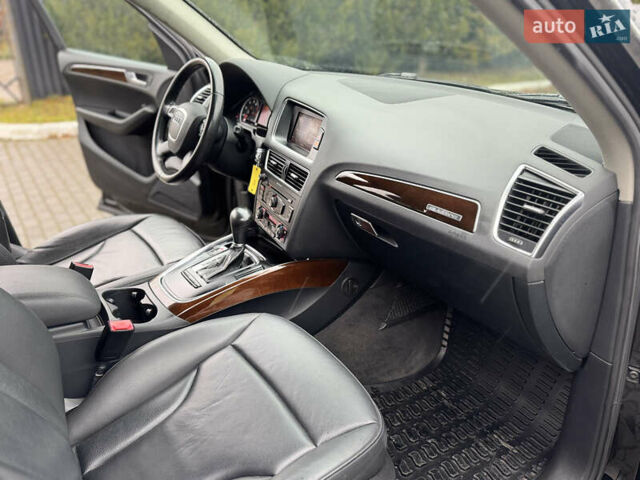 Черный Ауди Ку 5, объемом двигателя 2 л и пробегом 191 тыс. км за 12950 $, фото 26 на Automoto.ua