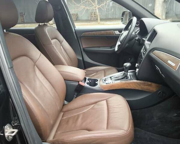 Чорний Ауді Ку 5, об'ємом двигуна 3 л та пробігом 179 тис. км за 13600 $, фото 23 на Automoto.ua