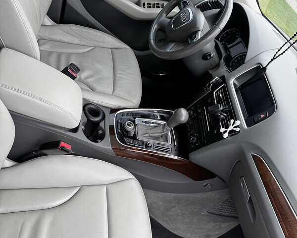 Черный Ауди Ку 5, объемом двигателя 2 л и пробегом 185 тыс. км за 12999 $, фото 19 на Automoto.ua