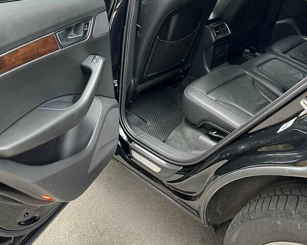 Черный Ауди Ку 5, объемом двигателя 1.98 л и пробегом 275 тыс. км за 13000 $, фото 4 на Automoto.ua