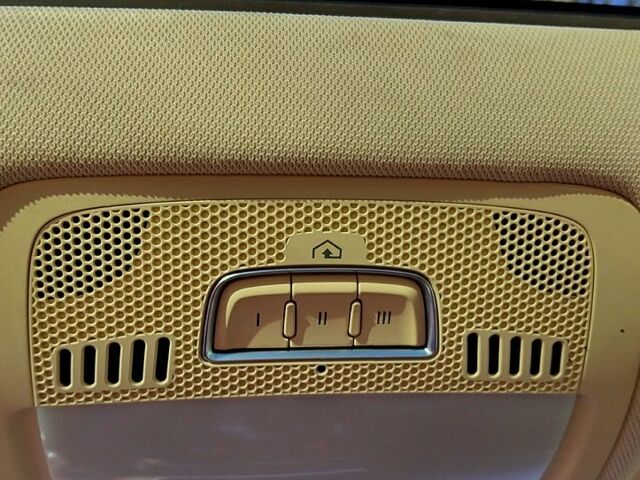 Черный Ауди Ку 5, объемом двигателя 2 л и пробегом 270 тыс. км за 15500 $, фото 8 на Automoto.ua