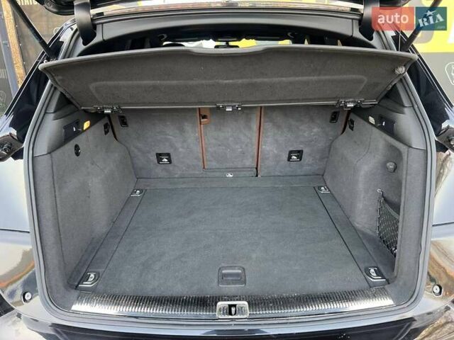 Черный Ауди Ку 5, объемом двигателя 3 л и пробегом 160 тыс. км за 16700 $, фото 10 на Automoto.ua