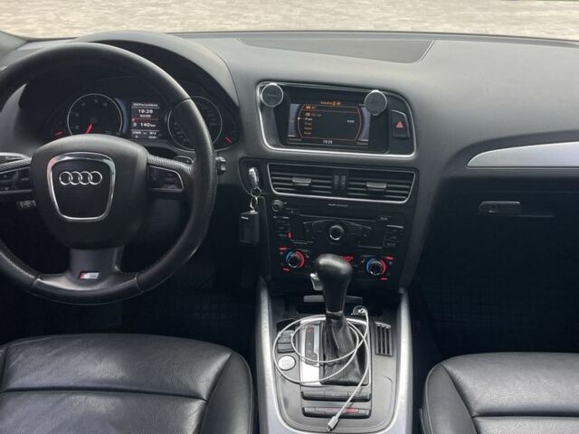 Черный Ауди Ку 5, объемом двигателя 2 л и пробегом 284 тыс. км за 11700 $, фото 5 на Automoto.ua