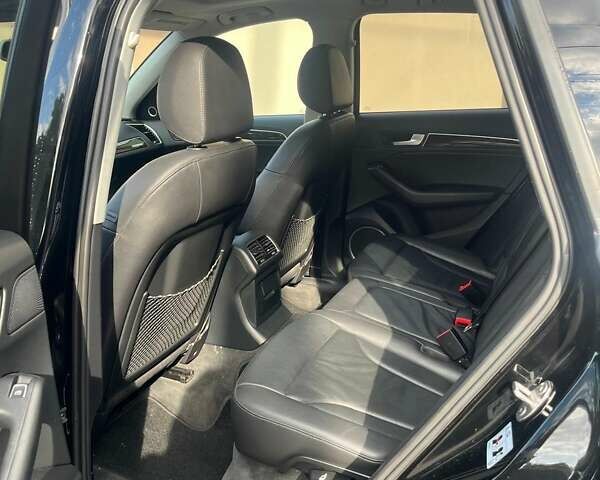 Черный Ауди Ку 5, объемом двигателя 1.98 л и пробегом 128 тыс. км за 17500 $, фото 7 на Automoto.ua