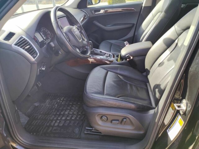 Чорний Ауді Ку 5, об'ємом двигуна 2 л та пробігом 240 тис. км за 12900 $, фото 14 на Automoto.ua