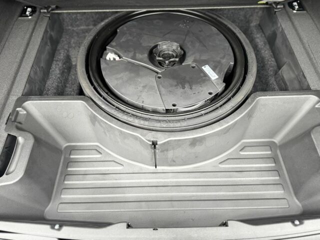 Черный Ауди Ку 5, объемом двигателя 2 л и пробегом 191 тыс. км за 12950 $, фото 11 на Automoto.ua