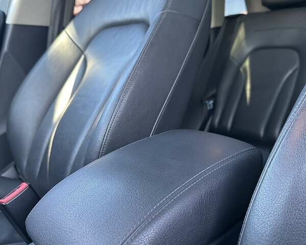 Черный Ауди Ку 5, объемом двигателя 3.2 л и пробегом 193 тыс. км за 16300 $, фото 46 на Automoto.ua