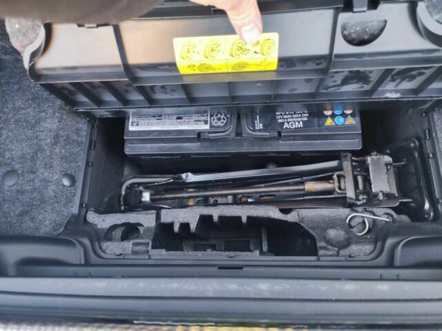 Чорний Ауді Ку 5, об'ємом двигуна 2 л та пробігом 240 тис. км за 12900 $, фото 8 на Automoto.ua