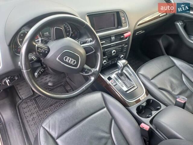 Черный Ауди Ку 5, объемом двигателя 1.98 л и пробегом 253 тыс. км за 19100 $, фото 8 на Automoto.ua