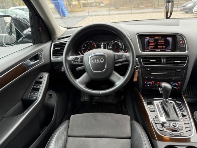 Черный Ауди Ку 5, объемом двигателя 2 л и пробегом 269 тыс. км за 17699 $, фото 17 на Automoto.ua