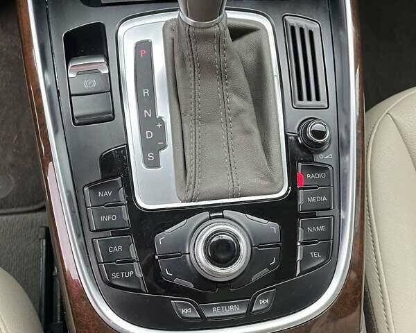 Черный Ауди Ку 5, объемом двигателя 2 л и пробегом 180 тыс. км за 12700 $, фото 10 на Automoto.ua