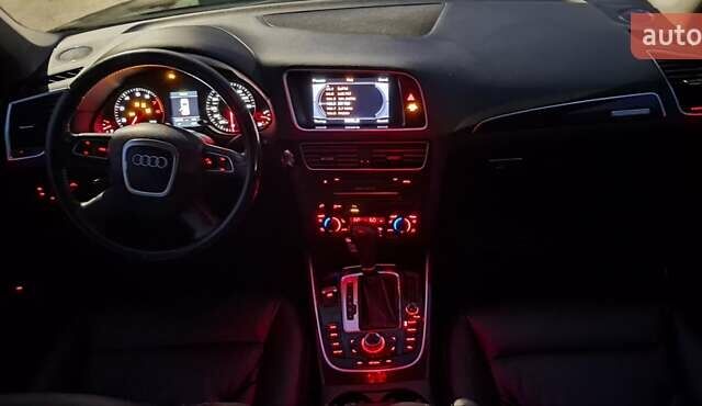 Черный Ауди Ку 5, объемом двигателя 1.98 л и пробегом 350 тыс. км за 12000 $, фото 20 на Automoto.ua