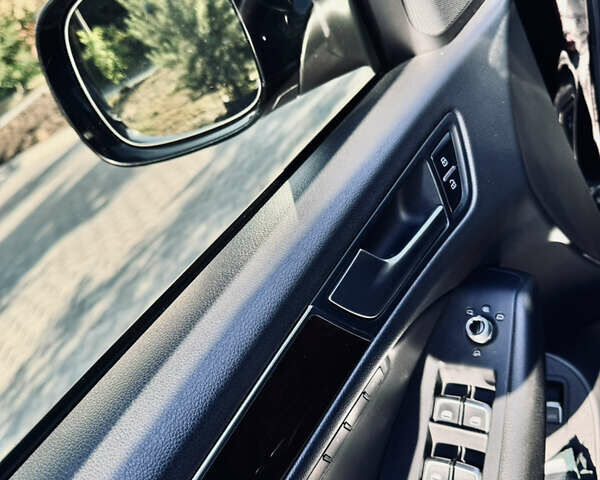 Ауди Ку 5 2012 в Черновцах на Automoto.ua Черный Ауди Ку 5, объемом двигателя 2 л и пробегом 183 тыс. км за 14000 $, фото 7 на Automoto.ua