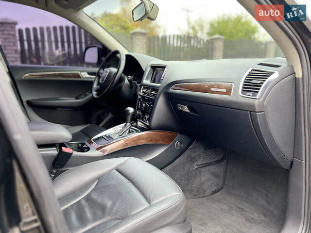 Черный Ауди Ку 5, объемом двигателя 1.98 л и пробегом 222 тыс. км за 12900 $, фото 15 на Automoto.ua