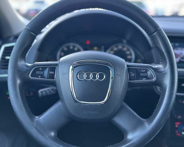 Черный Ауди Ку 5, объемом двигателя 3.2 л и пробегом 193 тыс. км за 16300 $, фото 31 на Automoto.ua