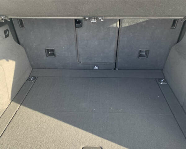 Черный Ауди Ку 5, объемом двигателя 1.98 л и пробегом 160 тыс. км за 11600 $, фото 5 на Automoto.ua