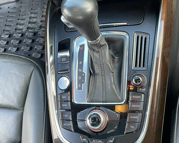 Чорний Ауді Ку 5, об'ємом двигуна 1.98 л та пробігом 300 тис. км за 12000 $, фото 34 на Automoto.ua