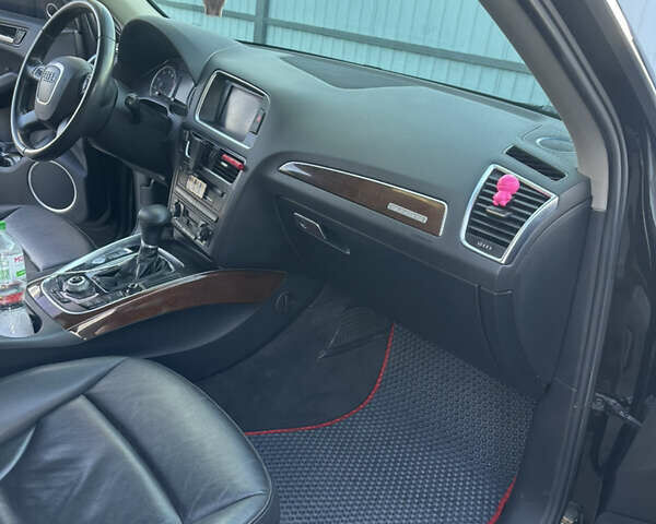 Черный Ауди Ку 5, объемом двигателя 2 л и пробегом 240 тыс. км за 11950 $, фото 13 на Automoto.ua