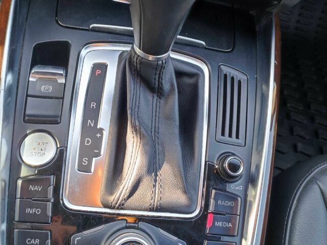 Чорний Ауді Ку 5, об'ємом двигуна 2 л та пробігом 240 тис. км за 12900 $, фото 11 на Automoto.ua