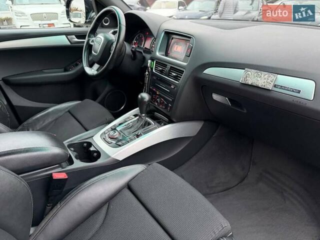 Черный Ауди Ку 5, объемом двигателя 1.97 л и пробегом 252 тыс. км за 16300 $, фото 25 на Automoto.ua