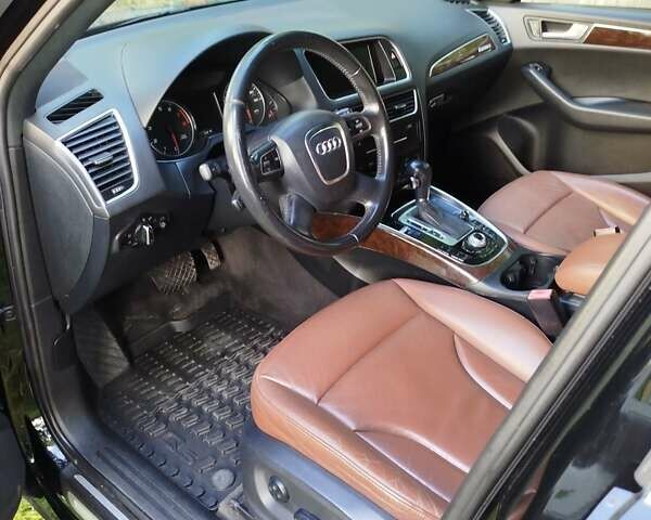 Черный Ауди Ку 5, объемом двигателя 1.98 л и пробегом 225 тыс. км за 13950 $, фото 8 на Automoto.ua