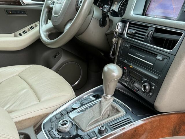 Черный Ауди Ку 5, объемом двигателя 2 л и пробегом 263 тыс. км за 12800 $, фото 17 на Automoto.ua