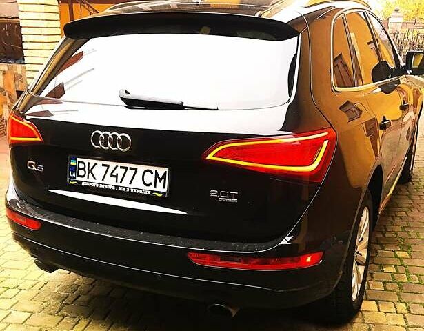 Чорний Ауді Ку 5, об'ємом двигуна 2 л та пробігом 89 тис. км за 15500 $, фото 11 на Automoto.ua