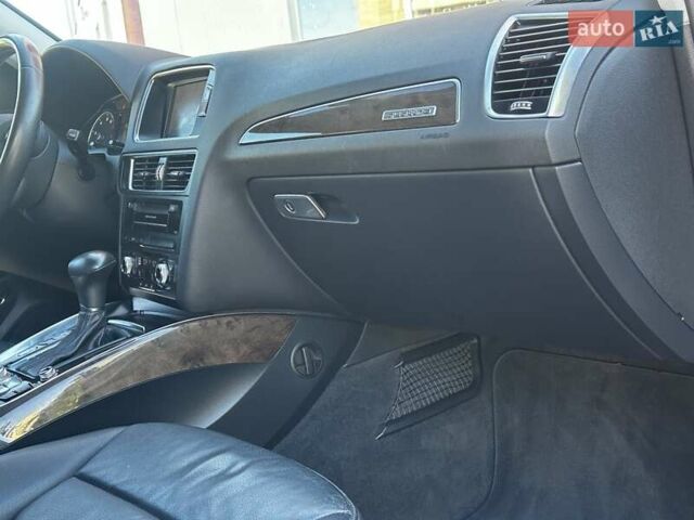 Черный Ауди Ку 5, объемом двигателя 1.98 л и пробегом 194 тыс. км за 12950 $, фото 88 на Automoto.ua