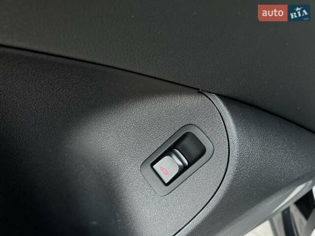 Черный Ауди Ку 5, объемом двигателя 1.98 л и пробегом 172 тыс. км за 12500 $, фото 65 на Automoto.ua