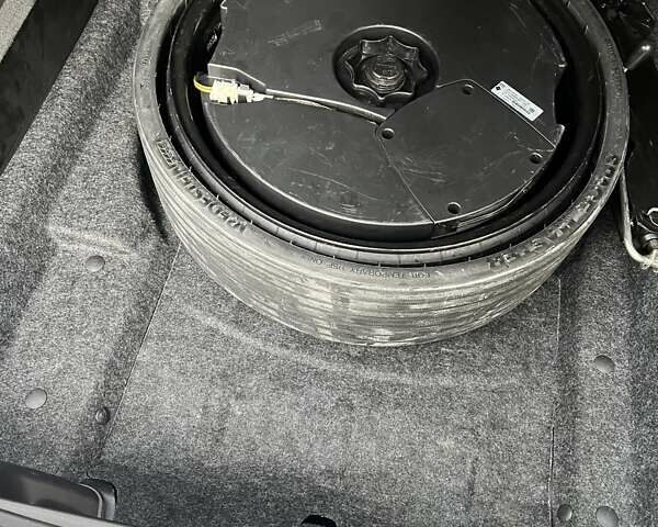 Черный Ауди Ку 5, объемом двигателя 1.98 л и пробегом 275 тыс. км за 13000 $, фото 9 на Automoto.ua