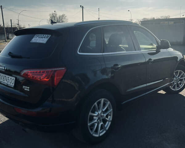 Черный Ауди Ку 5, объемом двигателя 1.98 л и пробегом 275 тыс. км за 12500 $, фото 6 на Automoto.ua