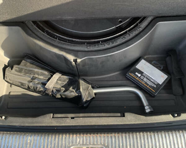 Черный Ауди Ку 5, объемом двигателя 1.98 л и пробегом 160 тыс. км за 11600 $, фото 6 на Automoto.ua