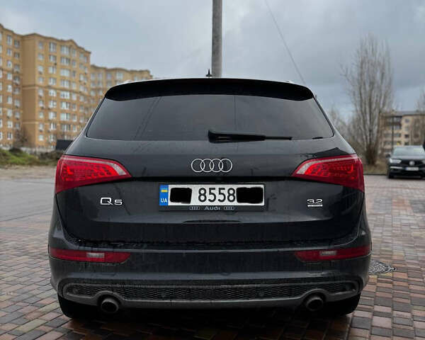 Черный Ауди Ку 5, объемом двигателя 3.2 л и пробегом 199 тыс. км за 15000 $, фото 4 на Automoto.ua