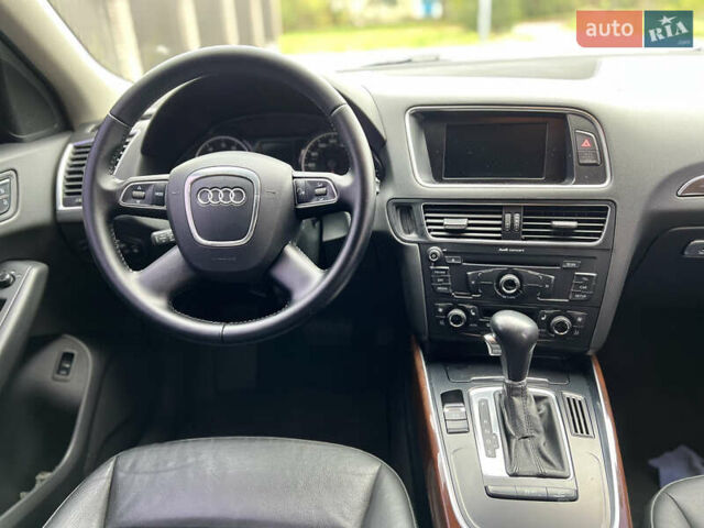 Черный Ауди Ку 5, объемом двигателя 1.98 л и пробегом 222 тыс. км за 12900 $, фото 12 на Automoto.ua