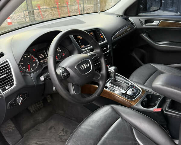 Черный Ауди Ку 5, объемом двигателя 1.98 л и пробегом 294 тыс. км за 12600 $, фото 12 на Automoto.ua